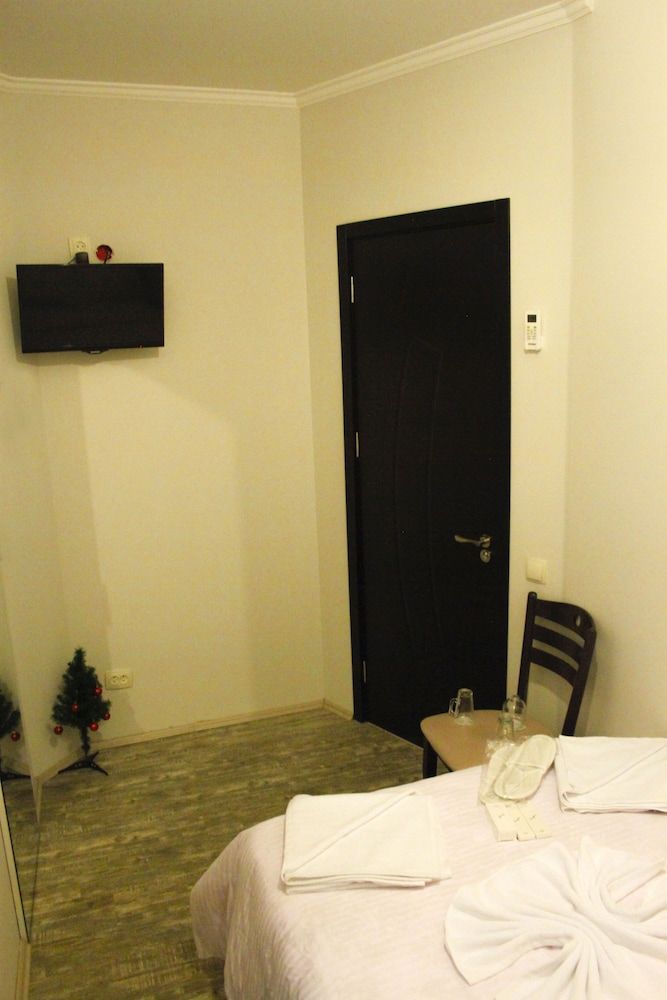 Rustaveli 36 Hotel Economy Double Room 17