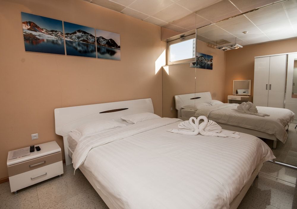 London Palace Standard Double Room