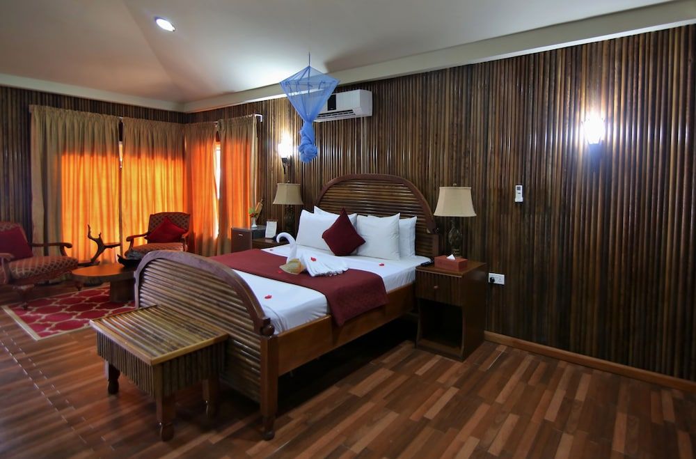 Maaha Beach Resort Executive Double Room 5