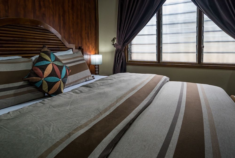 Maaha Beach Resort Executive Suite 3