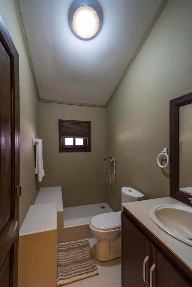 Maaha Beach Resort Standard Room 5