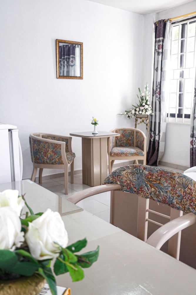 Hill View Hotel McCarthy Hills Deluxe Suite 7