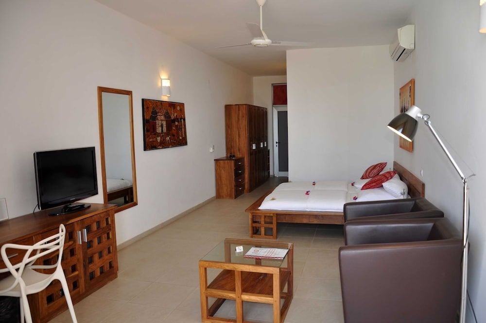 Leo's Beach Hotel & Restaurant - Adults Only Double Room, Sea View 3