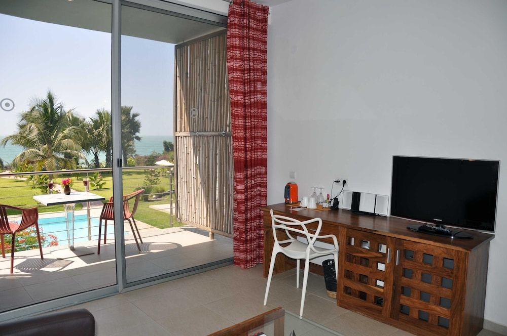 Leo's Beach Hotel & Restaurant - Adults Only Double Room, Sea View 4