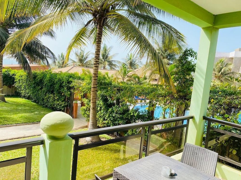 Seafront Residence Premium Apartment, 2 Bedrooms, Kitchen, Garden View