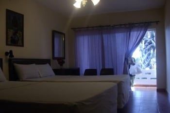 Family Suite, 1 Bedroom, Accessible, Garden View
