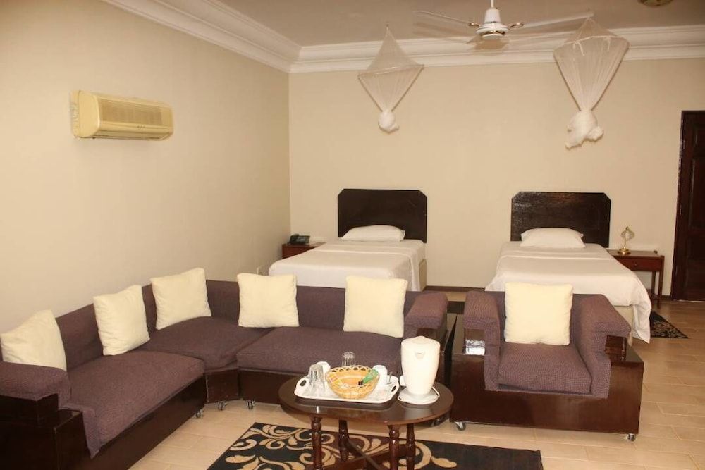 Roc Heights Lodge Standard Suite, Accessible 5