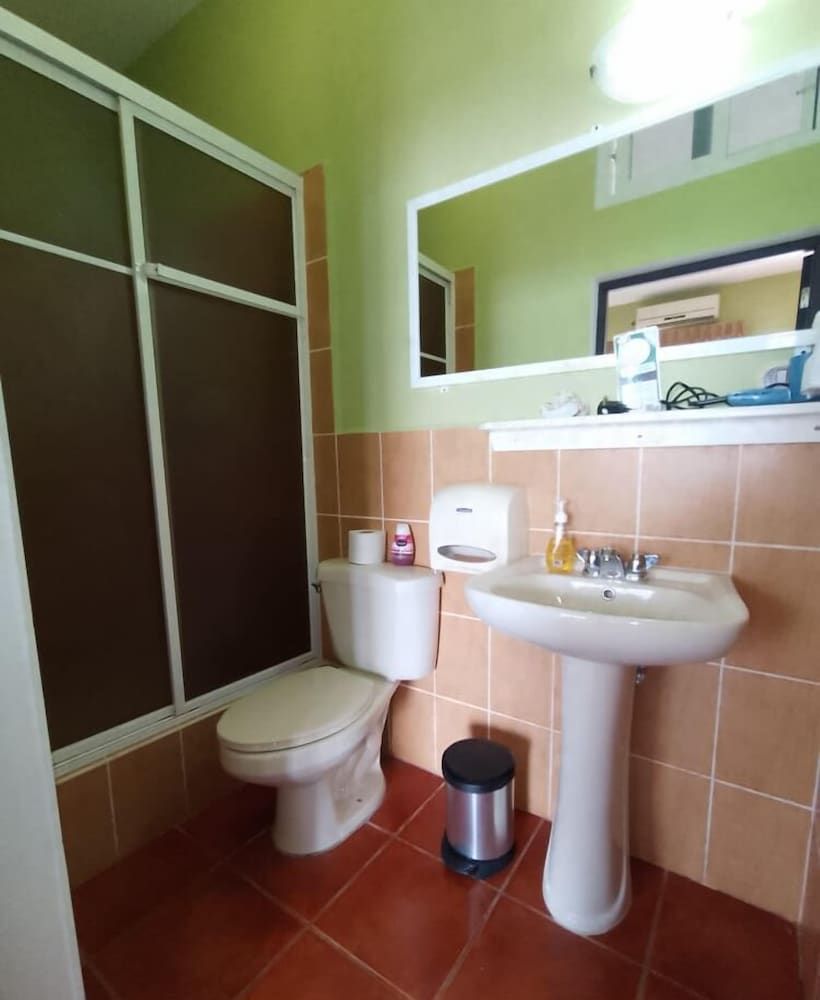 Hotel La Ribiera del Lago Peten Itza Double Room, 2 Queen Beds 6