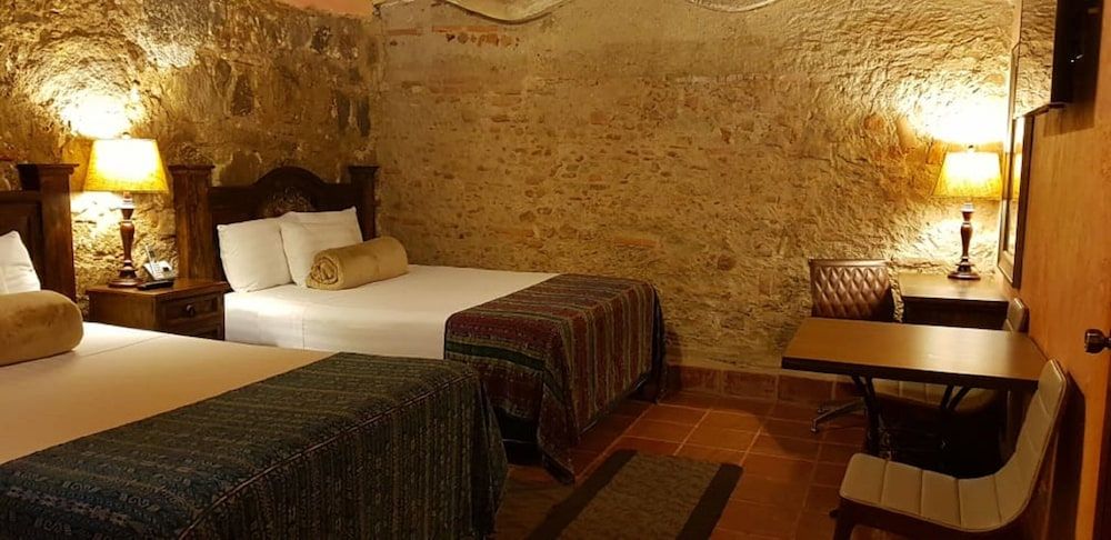 Hotel Eterna Primavera Antigua Standard Room, 2 Queen Beds 10