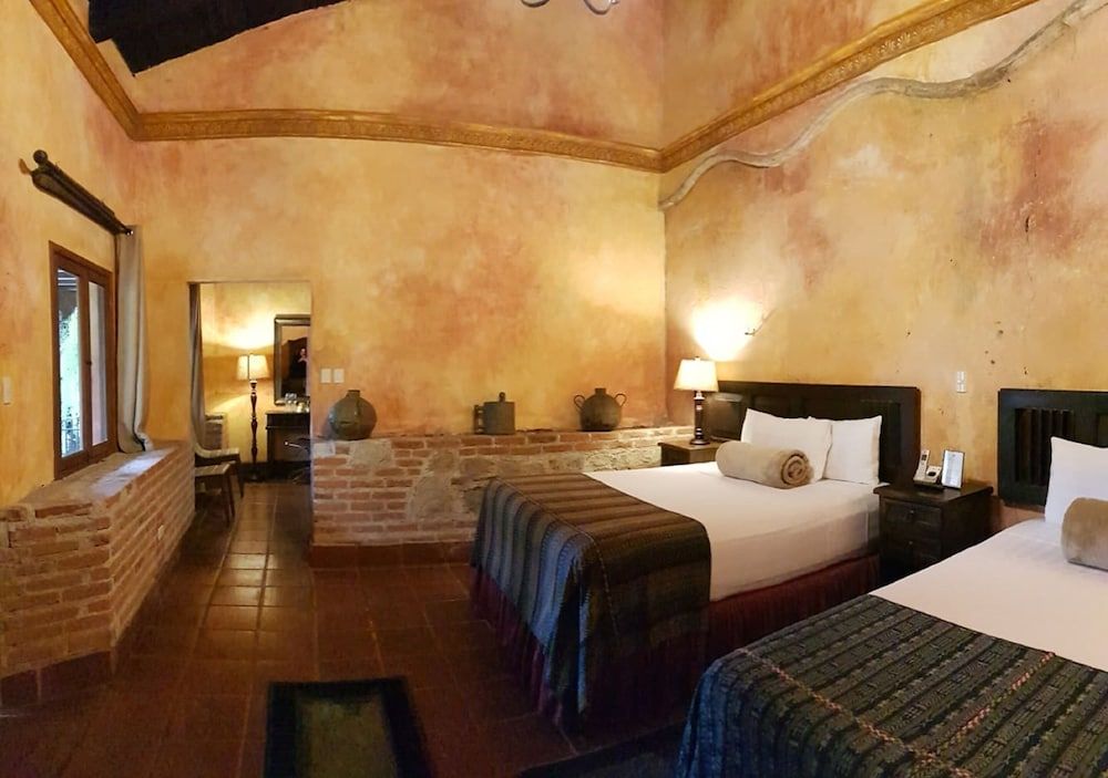 Hotel Eterna Primavera Antigua Standard Room, 2 Queen Beds 8