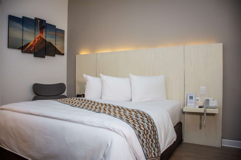 Superior Room, 1 King Bed, Non Smoking