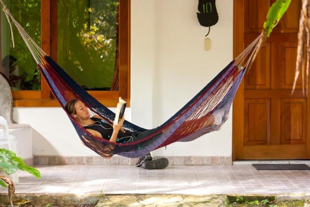 Hotel Jaguar Inn Tikal Deluxe King Room 8