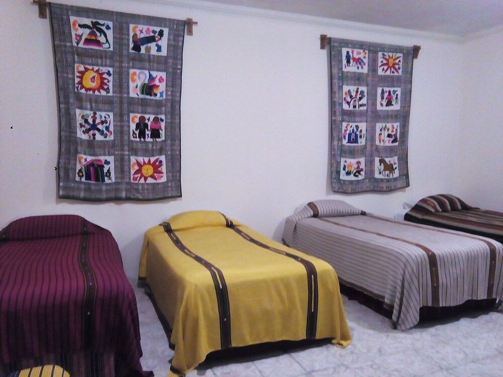 6 Beds, Shared Mixed Dormitory