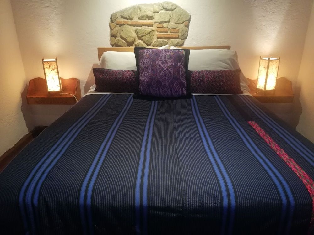 Double Room, 1 Double Bed, Shared Bathroom, Volcano View