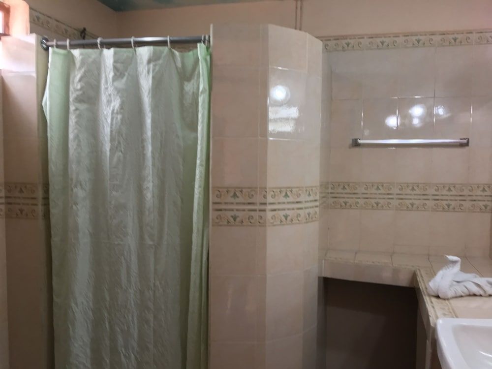 Grand Hotel Panajachel Economy Double Room 7