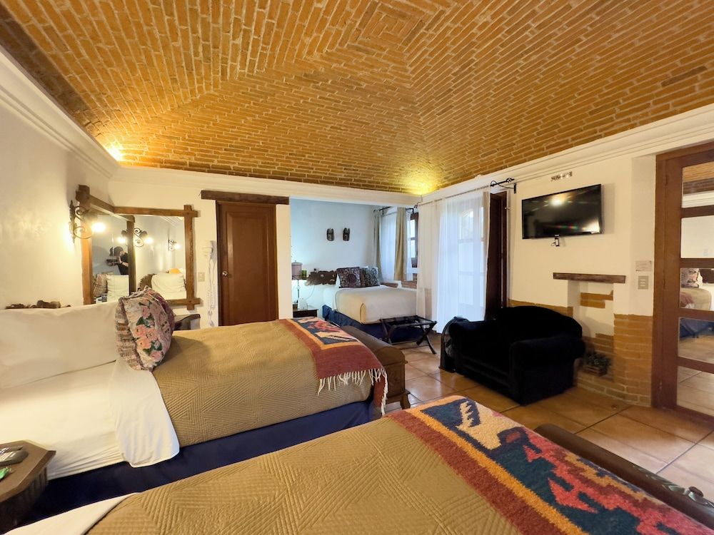 Standard Double Room, 1 Queen Bed