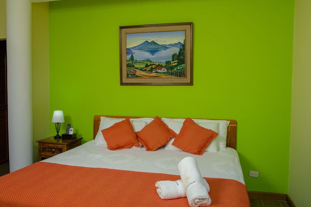 Executive Room, 1 King Bed, Lake View