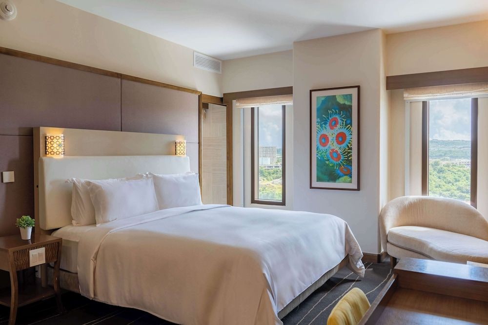 Dusit Thani Guam Resort Mountain View Room- Children (6-11 yrs old) will incur additional charge for breakfast 3