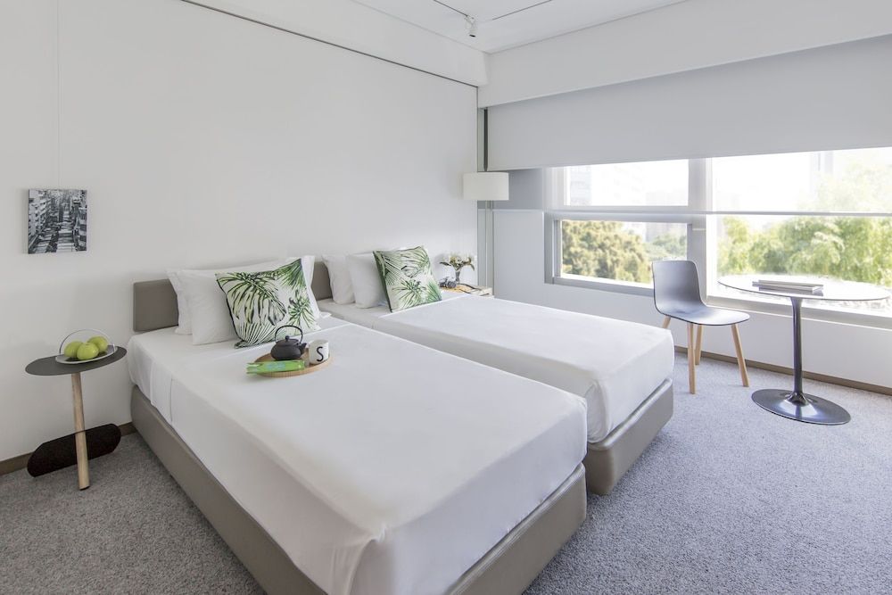 Sunrise Deluxe Twin Room