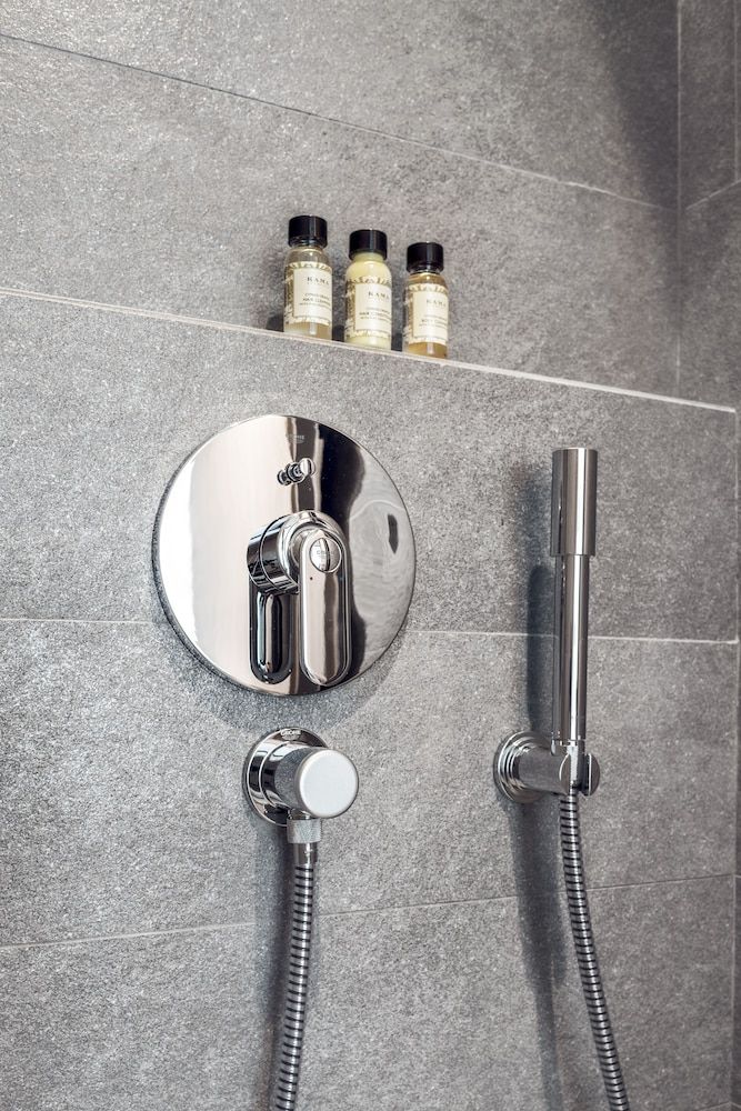 Hotel Stage Deluxe Twin Room 10