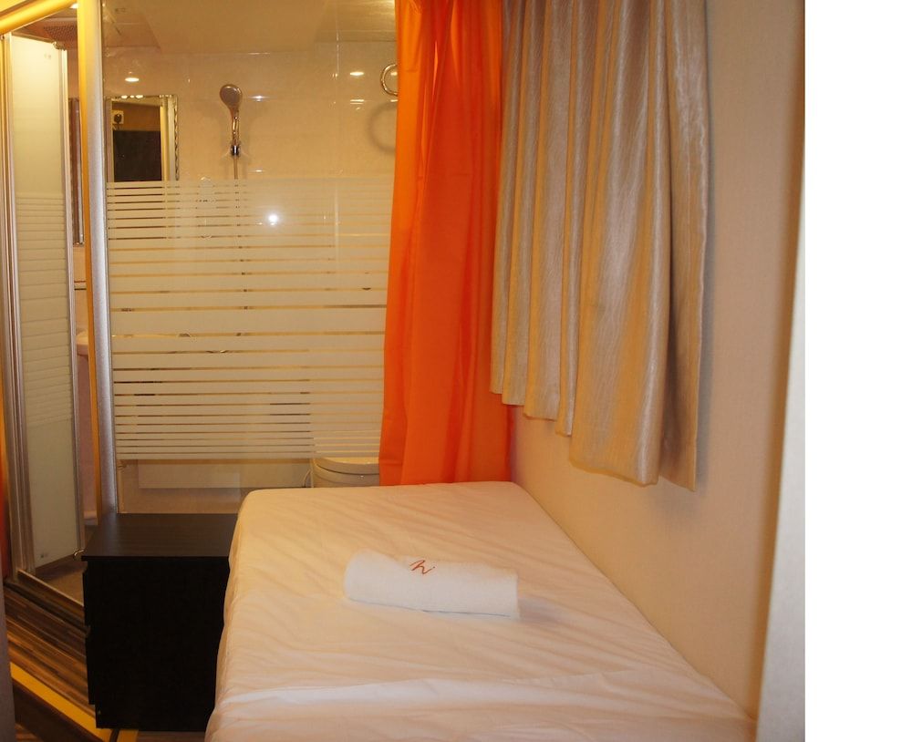 Homy Inn North Point Standard Twin Bedroom