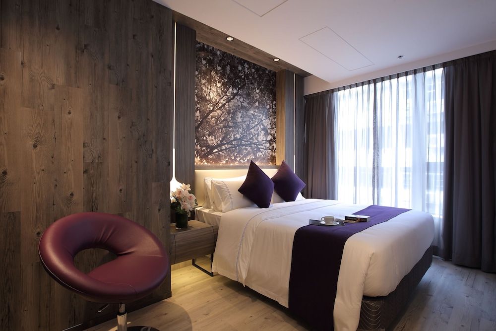 undefined The Perkin Hotel 8