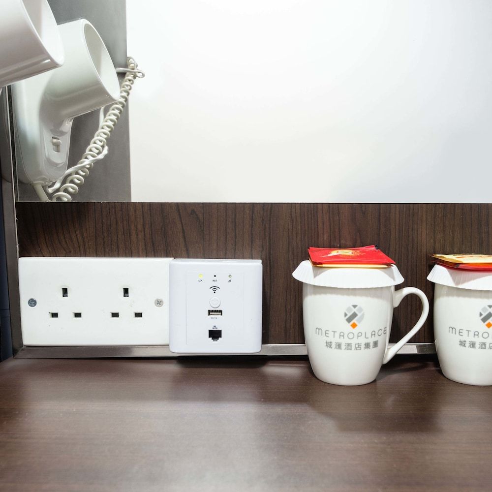 Metroplace Olympic Hotel Family Room 5