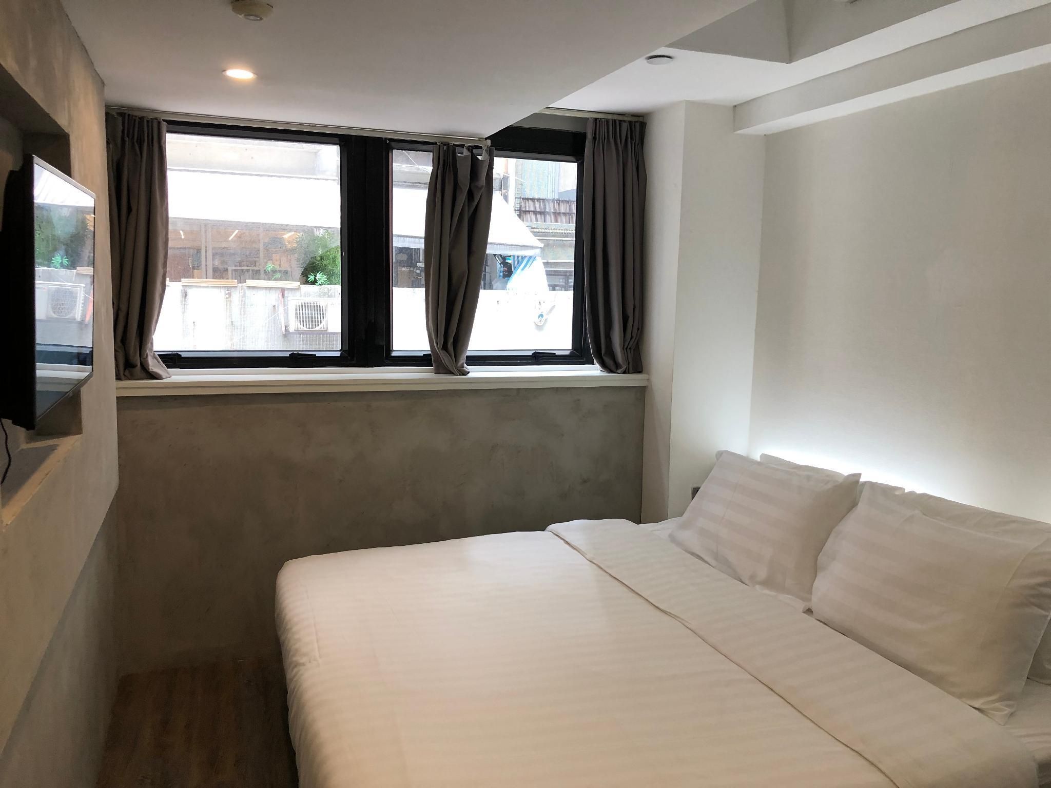 undefined Homy Central 9