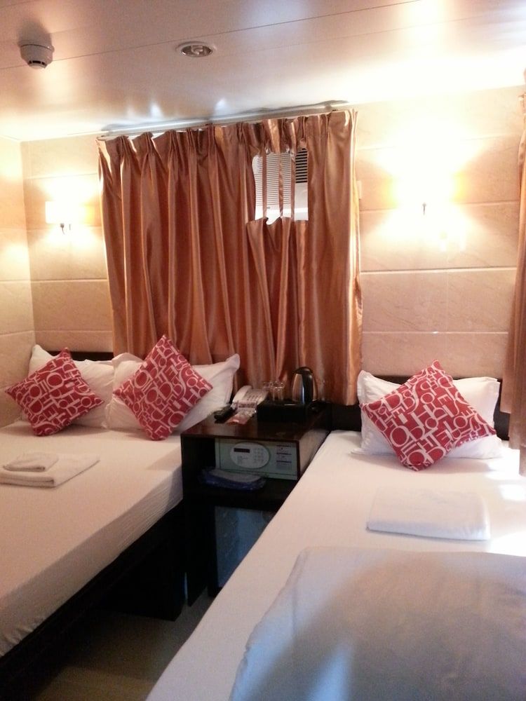 Comfort Triple Room