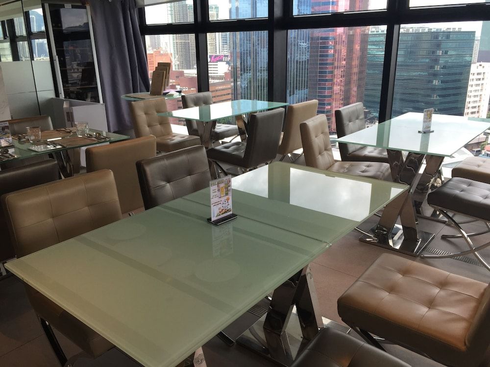 undefined Popway Hotel 7