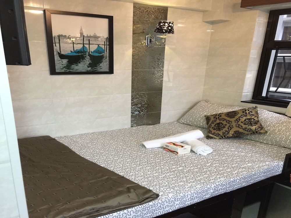 Hi-Inn Standard Double Room 10