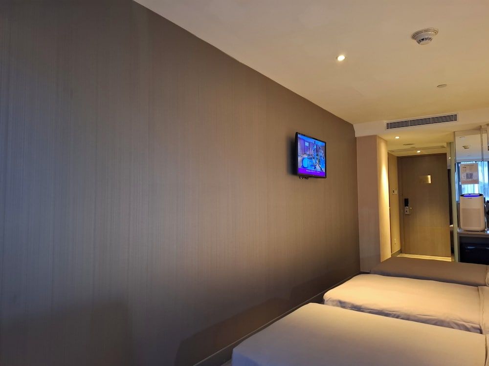 Silka Tsuen Wan Hong Kong Deluxe Triple 2