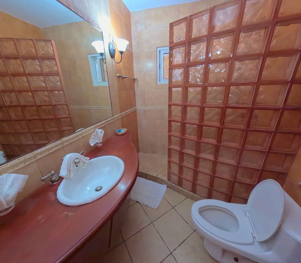 West Bay Colonial Standard Quadruple Room 11