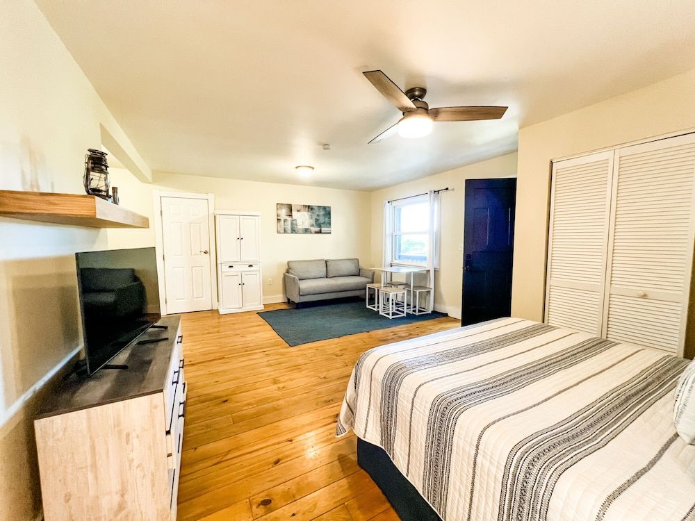 Upachaya Premium Studio Suite, 1 Bedroom, Non Smoking, Garden View 4