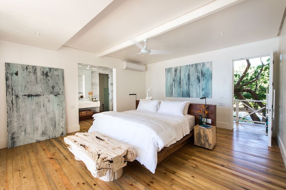 Ibagari Boutique Hotel Deluxe Room, 1 King Bed, Ocean View