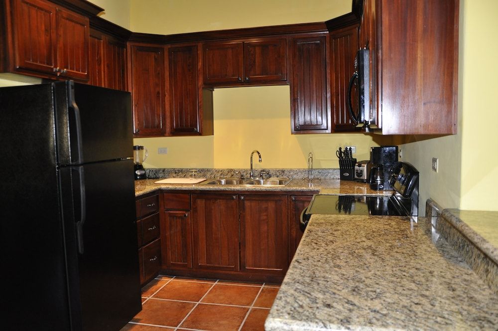 West Bay Lodge Luxury Condo, 2 Bedrooms 3