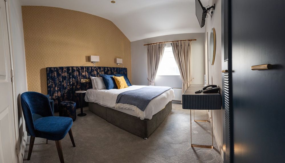 Snug Double Room