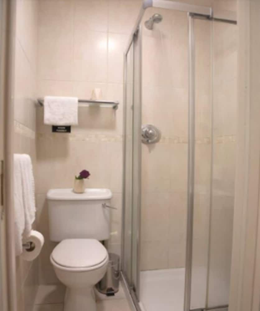 undefined Celtic Lodge Guesthouse - Restaurant & Bar 7