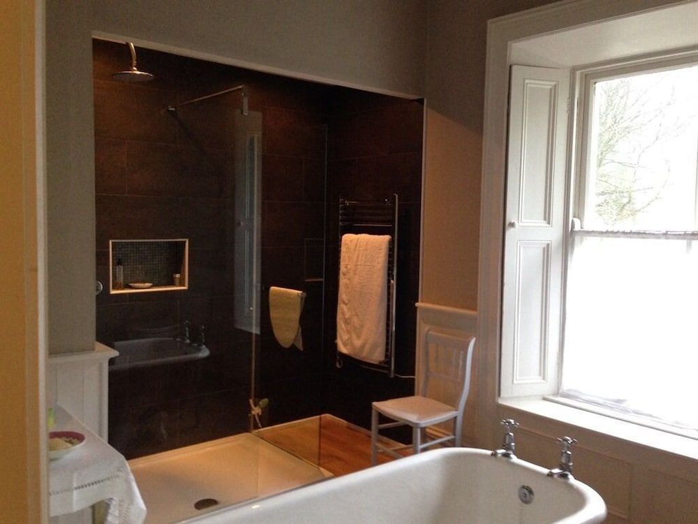 Classic Double or Twin Room, Shared Bathroom, Garden View