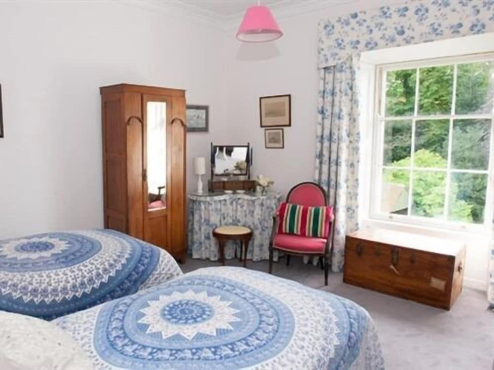 Classic Double or Twin Room, Shared Bathroom, Garden View