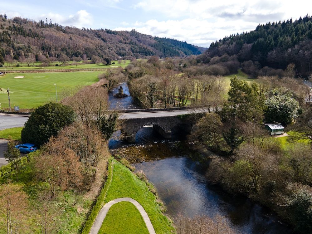 Double or Twin Room, Balcony, River View (in Lodge)
