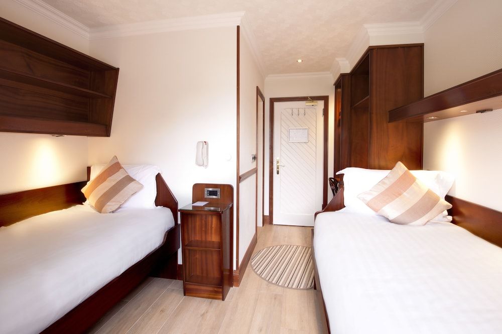 Twin Room (Annex  2 -mins walk from the main hotel)