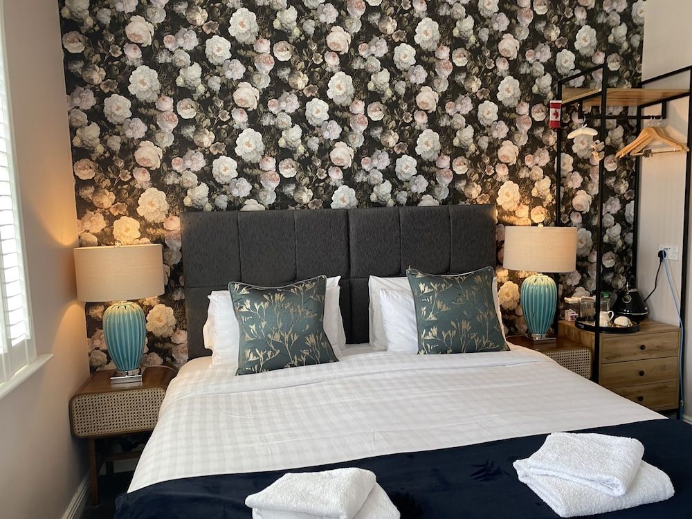 Avoca House Double Room, Ensuite 9