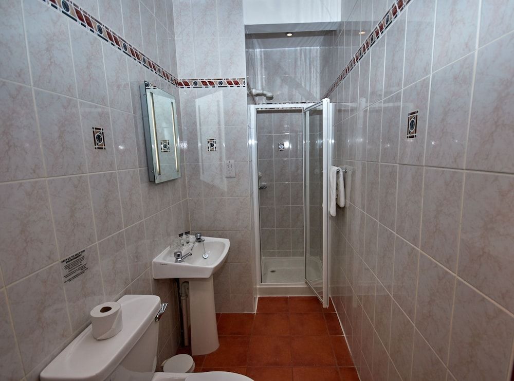 Eviston House Hotel Standard Double Room 6