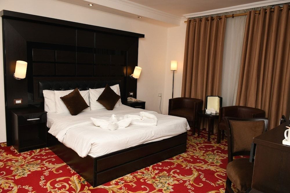 undefined Sparr Hotel 9