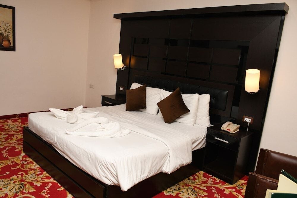 undefined Sparr Hotel 10