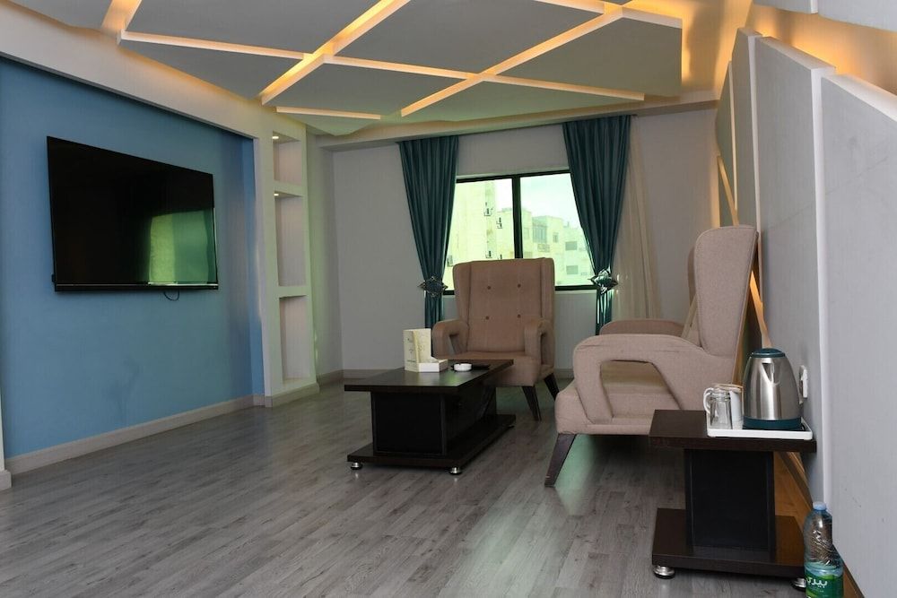 undefined Sparr Hotel 2