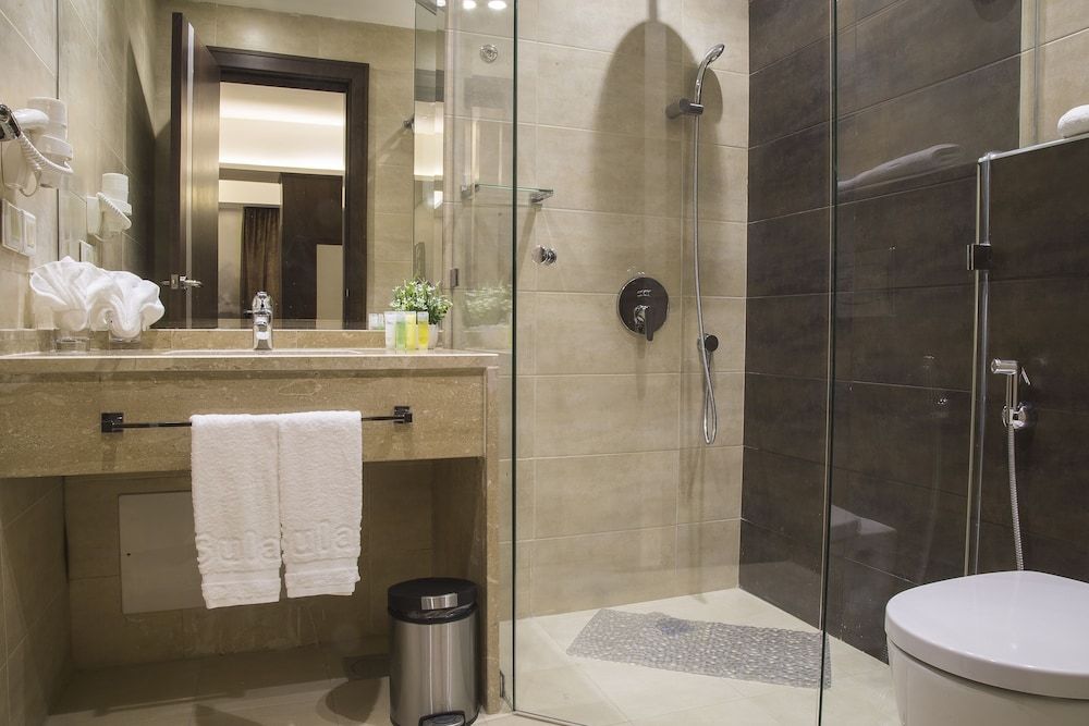 undefined Sulaf Luxury Hotel 5