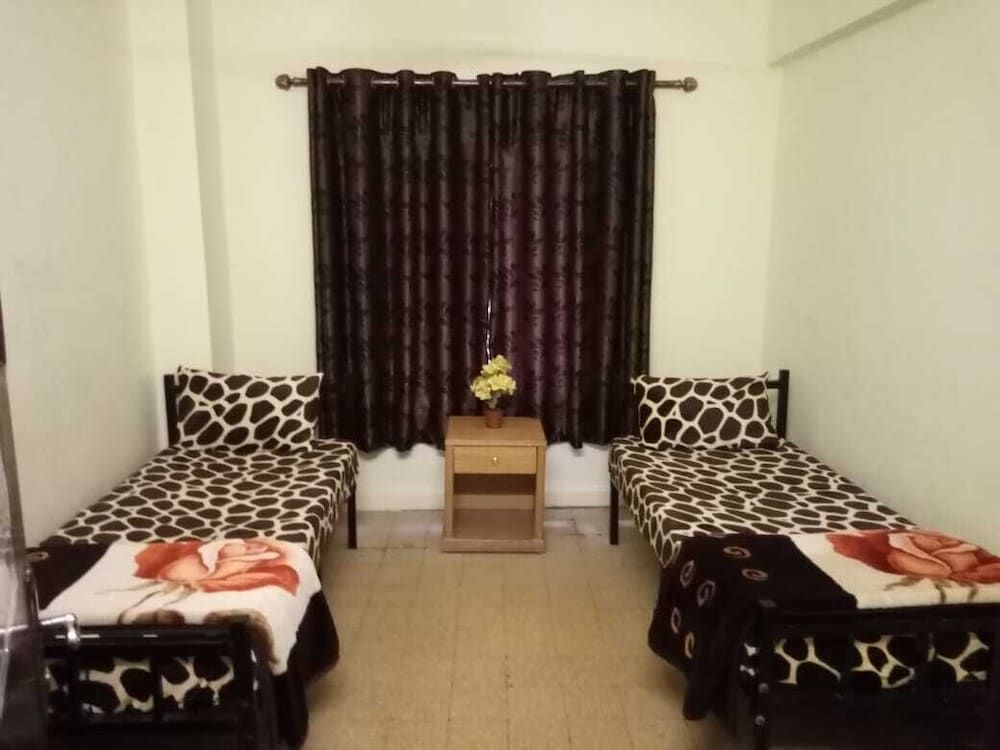 Cliff - Hostel