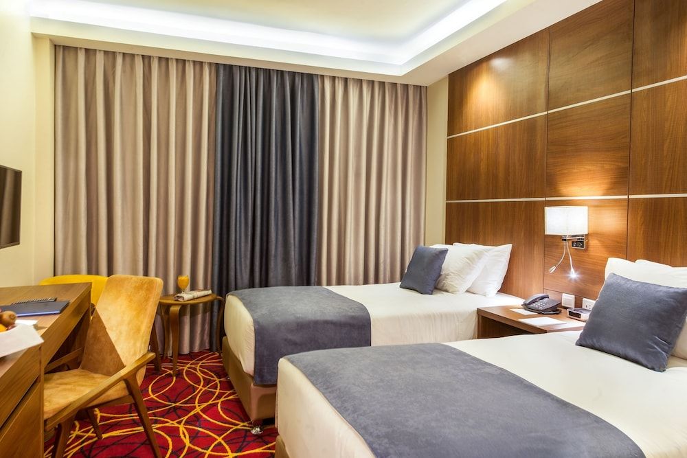 undefined Gerasa Hotel 3
